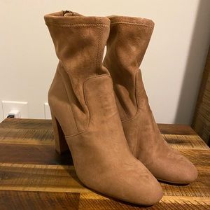 Steve Madden Brisk Booties